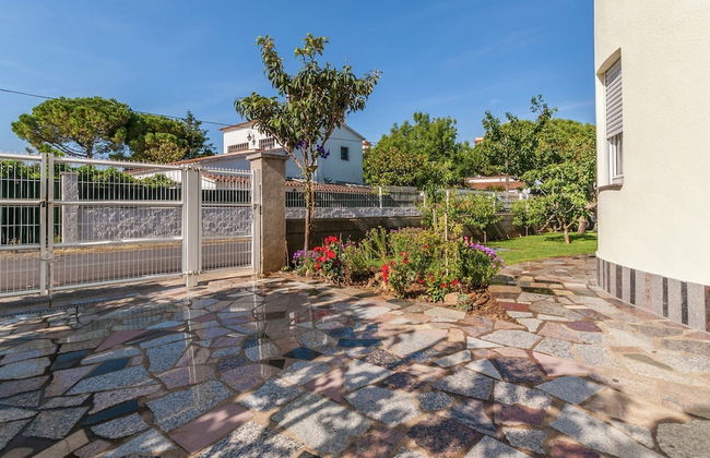 Holiday Home With Private Pool in Sant Pere Pescador - Foto 32