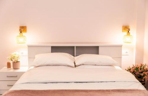 Almond Jacuzzi Suites - Private Jacuzzi - Self Check-In - Free & Easy Street Parking - Foto 26