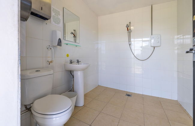 The Little Hide - Adult Only Camping Pods - Photo 33