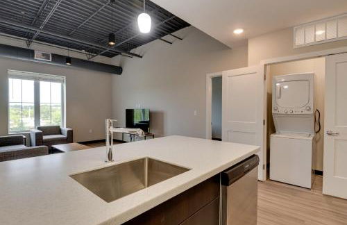 Bloomington Apartment - Walk to IU Campus and Mall! - Foto 7