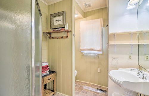 Lake Martin Cabin with Luxury Dock and Kayaks! - Foto 20