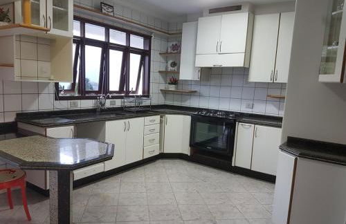 INTEIRO com 3 SUITES E PISCINA - Photo 12