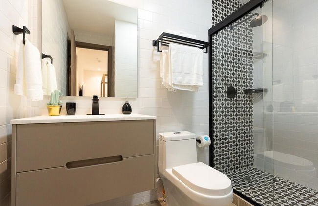 The Elegant Condo by Acomodo - Photo 13