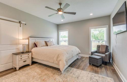 Modern Family Home w/ Spacious Yard in Milton - Foto 8