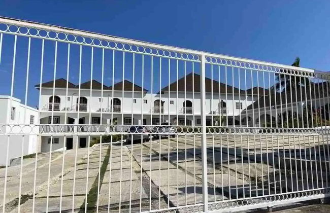 Charming Sea View Town House Chef Driver Optional - Photo 38