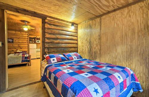 Cedar Falls Cabin Nestled by Honey Creek - Foto 17