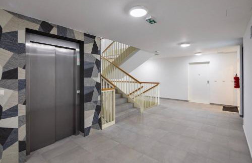 New LUXURY apartment with sea view and PRIVATE heated pool, 50m from the beach - Foto 46