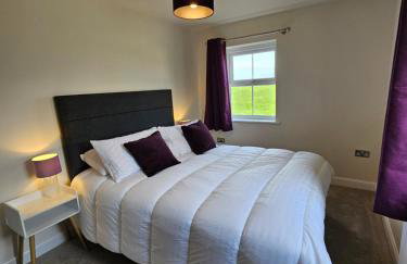 The Neal's 4 Bedroom House in Buxton Sleeps 8 - Photo 34