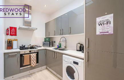 1 Bed 1 Bath, Modern Town Center Apartment, Netflix By Redwood Stays - Foto 40