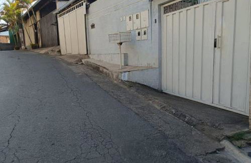 Ap Ouro Pret - com piscina aquecimento solar e churrasqueira - Foto 31