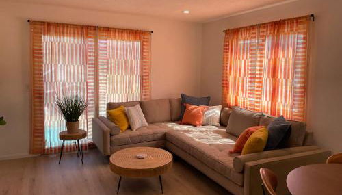 2nd Floor, 2 Bedroom Condo, Sleeps 6 - Foto 3