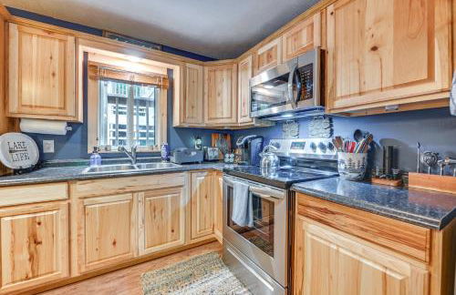 Murray Cabin with Hot Tub Walk to Kentucky Lake! - Foto 9