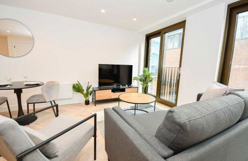 Modern 1 Bed Flat in Central Manchester w Balcony - Foto 10