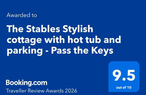 The Stables Stylish cottage with hot tub and parking - Pass the Keys - Photo 5