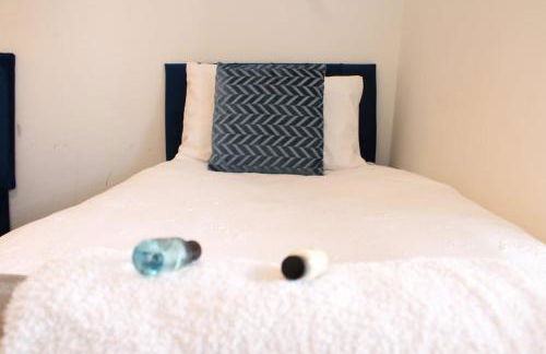 Stylish Essex Apartment, Balcony & Scenic Views - Foto 46