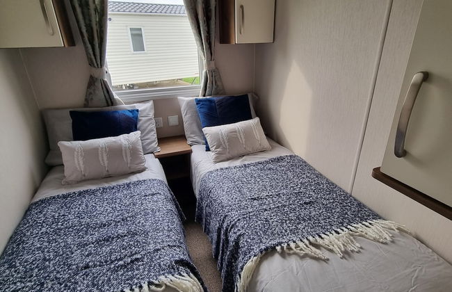 Immaculate 8-bed Cabin in Tattershall Lake - Foto 2