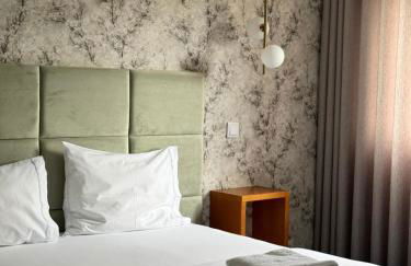 White Guest - Foto 15