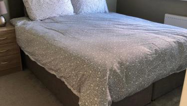 Hill House - 5 Mins Merry Hill - Perfect for Contractors & Families - Foto 1