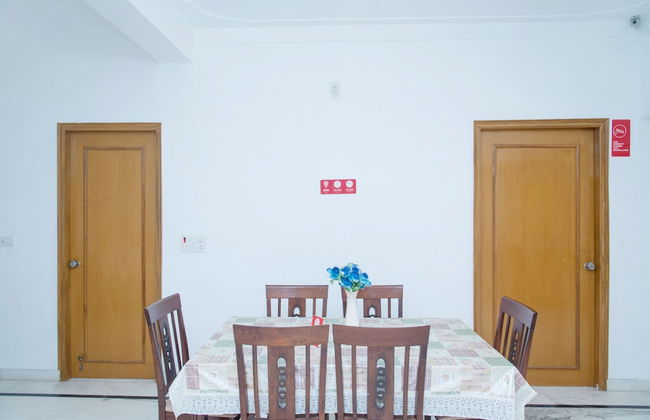 OYO 11064 Home Elegant 3BHK Villa Near Hiran Magri - Photo 13