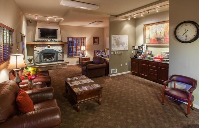 Stratford Suites - Photo 16