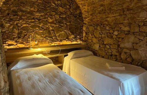 CASA RURAL DE ENSUEÑO EN CANTALLOPS CON 9 HABITACIONES DOBLES CON BAÑOS PRIVADOS Y PISCINA DE 20M x 2,70M - Foto 43