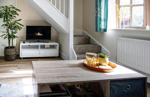 Walking distance to hospital and town with free off-road parking - Foto 7