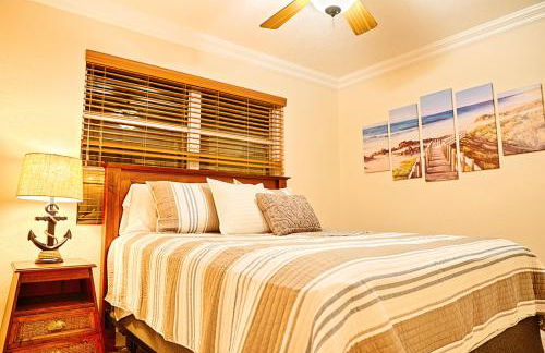 Tiki Hut Pool 4 BR Coastal Cottage Dream Vacation - Foto 4