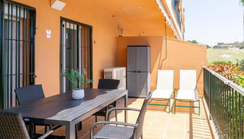 Encinas Garden Stay - Photo 5