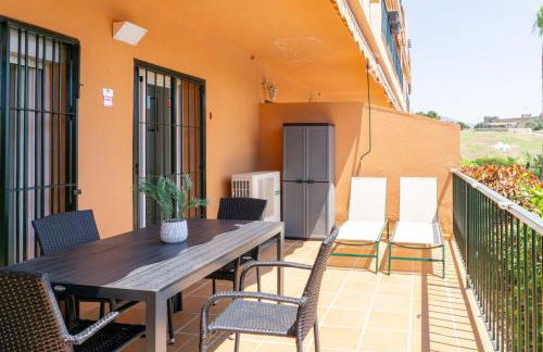 Encinas Garden Stay - Photo 5