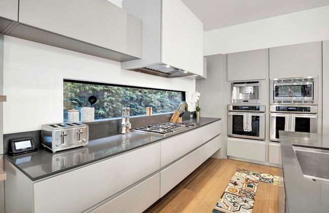 LA Villa by Avantstay Walk to The Grove LA - Photo 27