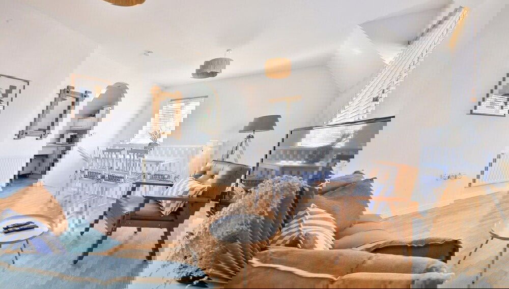 2 Bed House Near Beach with Free Parking - Foto 1