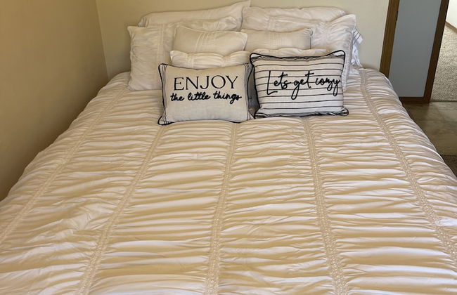 Evergreen Apartments - Photo 4