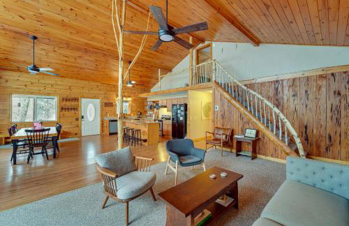 Oswegatchie River Cabin with Kayaks and Fire Pit! - Foto 5