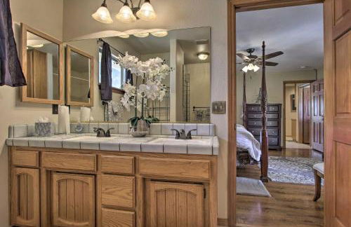 Spacious Lancaster Family Ranch - BBQ and Patio - Foto 19