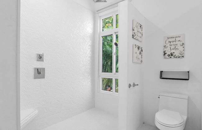 The W Villa 5 B R Oceanfront w Staff - Photo 58