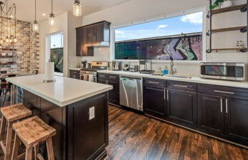 Rooftop EaDo Nr Downtown Yard BBQ Games WiFi - Foto 13