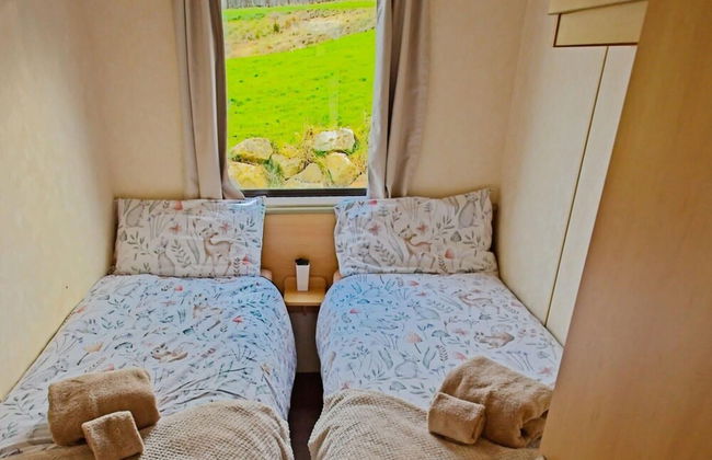 Mobile Home - Sleeps 6 - Pets Ok - Parking - Foto 5