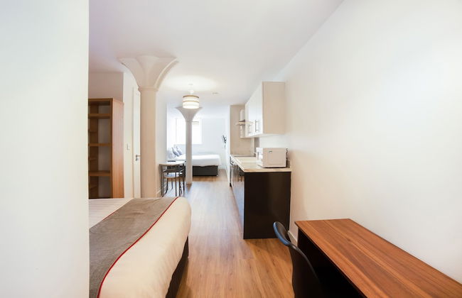 OYO Vincent Apartments - Foto 35