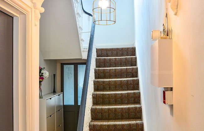 Captivating 3-bed House in Swansea Town Center - Photo 10