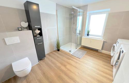 II Apartment 6 Personen - Monteurzimmer - Ferienwohnung - Großköllnbach - Foto 5