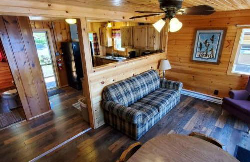 Lakeside 2 Bedroom Glacier Cabin On Kab - Foto 6