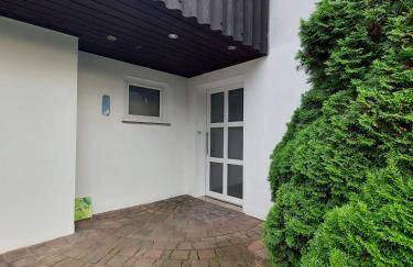 Gemütliches Haus in ruhiger Lage - Foto 1