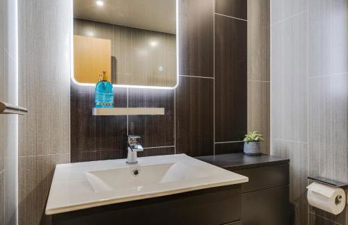 Brimmond Homes - nr to Univ, Hospitals, o2 Apollo, PLAB & 7 mins to City Centre - Stylish, Modern & Secure 2 Bed, 2 Bath Apt with Allocated Free Parking - Foto 6