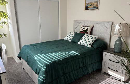 California 3-Bedroom Desert Escape With Garden - Foto 74