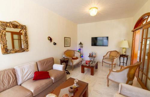 G. Kiapekou - Photo 20