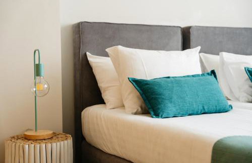 Eumelia Iconic Villa, with Heated Pool & Whirlpool, By ThinkVilla - Foto 30