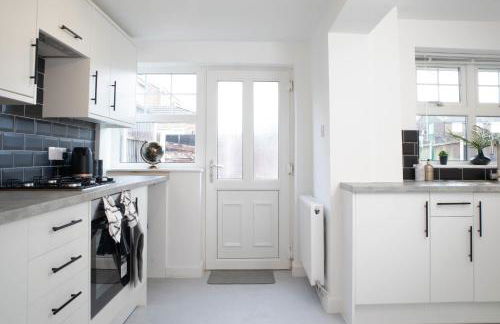 Big 4-Bed House in Haydock Ideal for Work Crews - Foto 22