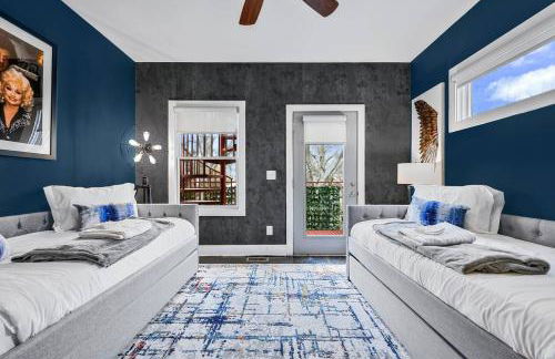 Modern Luxe Townhome with Rooftop Cinema - Foto 6