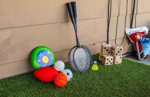 Carson Camp Gym Workstations & Fenced Yard - Foto 35