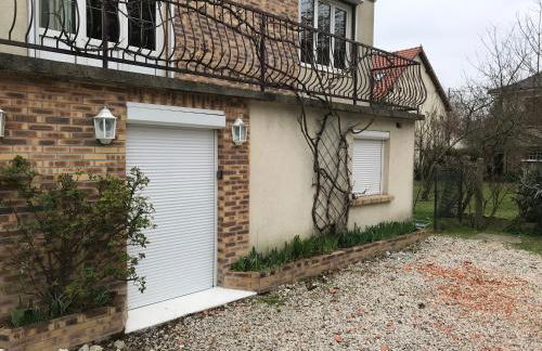 Appartement fond de jardin rez-de-chaussée - Foto 4